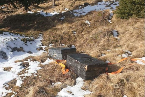 Ţigări de  peste 35.000 lei, confiscate de poliţiştii de frontieră 