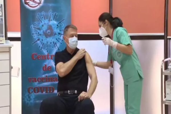 Klaus Iohannis s-a vaccinat anti-coronavirus