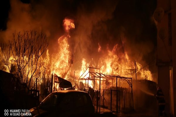 Incendiu în Molid (FOTO)