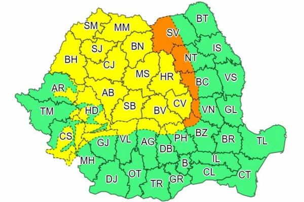 AVERTIZĂRI Cod Galben și Cod Portocaliu de intensificări ale vântului în multe județe din țară, până vineri dimineața