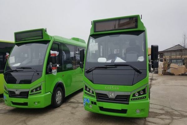 Parcul de transport al municipalității a crescut cu încă șapte autobuze electrice mici