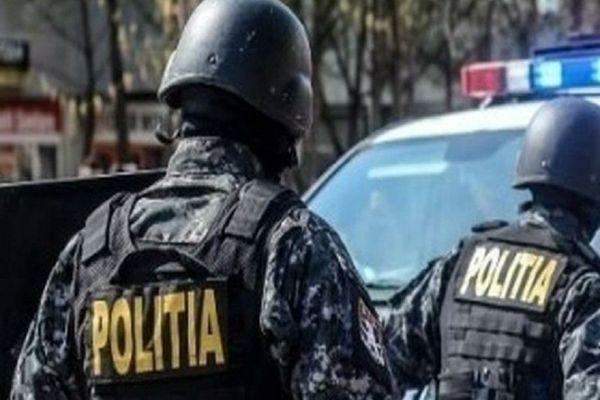 Peste 200 de percheziții în 28 de județe, efectuate de procurorii și polițiștii din Mureș, într-un dosar de înșelăciune, evaziune fiscală și spălare de bani