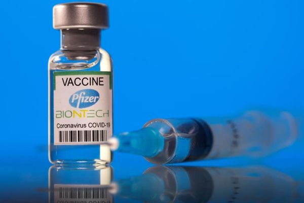 Tranşă record pentru România! Mâine dimineaţă vor ajunge în ţara noastră 1.091.610 doze vaccin Pfizer/BioNTech
