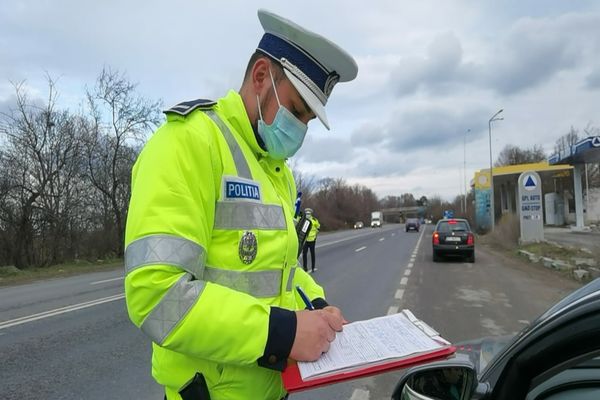 Sancţiuni contravenţionale în valoare de 282.686 lei aplicate de poliţişti 