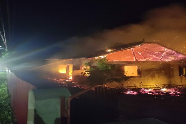 Gospodărie incendiată intenționat la Costișa 