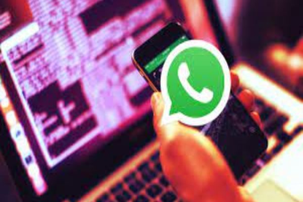 DNA vrea să-și cumpere tehnică pentru a putea intercepta WhatsApp 