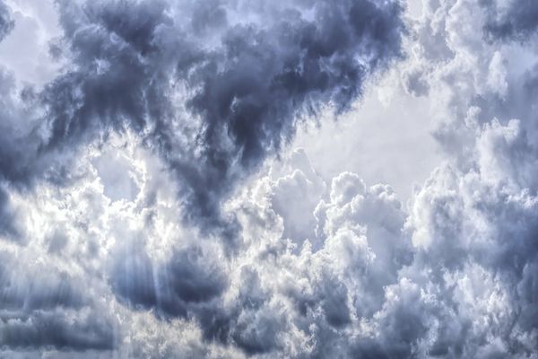 Meteo: Vreme instabilă în întreaga țară/ Alertă de caniculă de miercuri până duminică