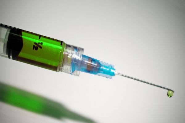 O nouă tranșă de 111.600 de vaccinuri de la compania Moderna ajunge în România