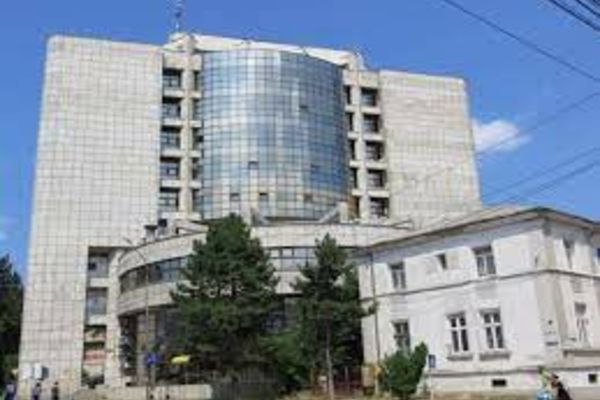 Funcționar public, în conflict de interese! A fost sesizat Parchetul