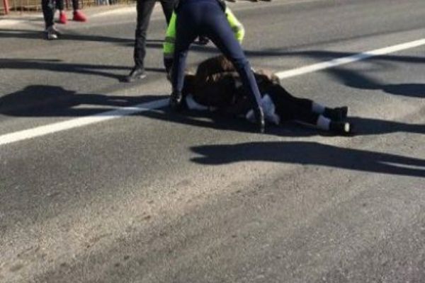 Fetiță de 7 ani, accidentată de un șofer neatent