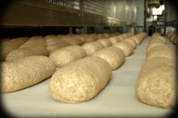 100% | Aurel Popescu (ROMPAN): Nu brutarii scumpesc pâinea, noi suntem victime. Cum explică prețul mai mare