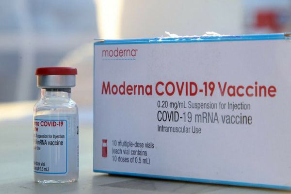 Vești noi de la Moderna! Ce se întâmplă cu vaccinurile anti-COVID după apariția variantei Omicron