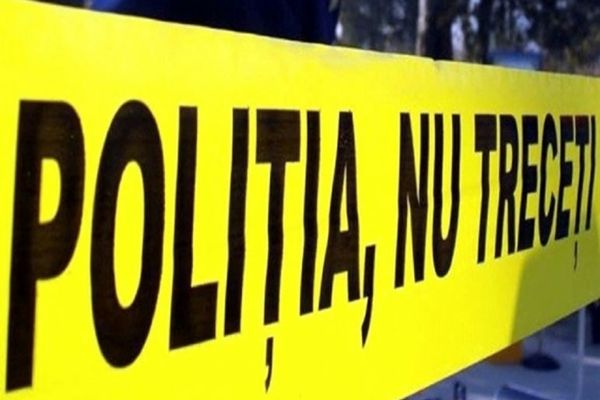 Descoperire MACABRĂ într-o localitate din județul Suceava: Bărbat găsit MORT în propria casă