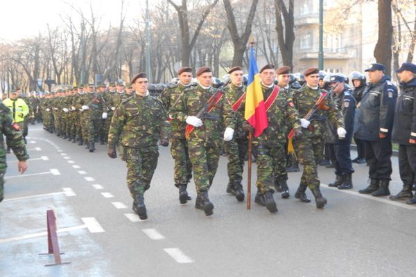Vladimir Ionaș: „Paradele militare au ajuns să fie evenimente dedicate politicienilor, nu țării și poporului”