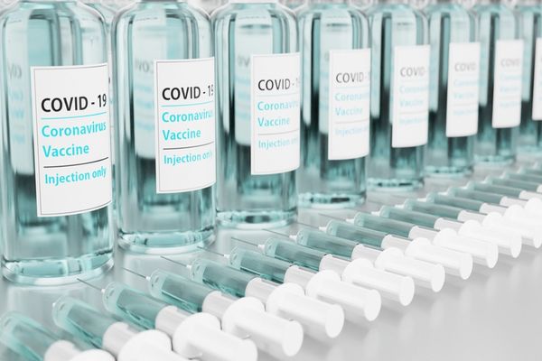 Se impun noi restricții dure pentru persoanele nevaccinate