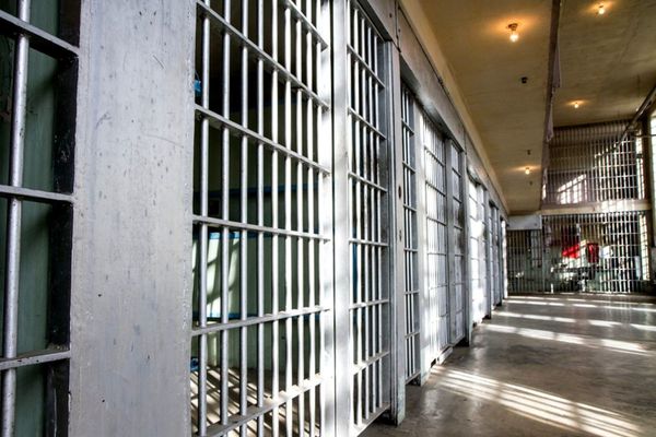 Infractori conduși la închisoare