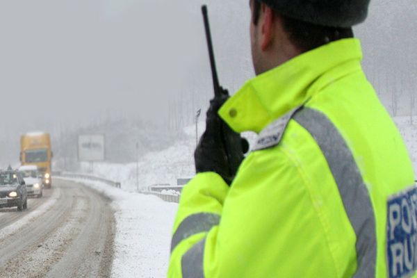 CIRCULAŢIE ÎN SIGURANŢĂ PE TIMP DE IARNĂ