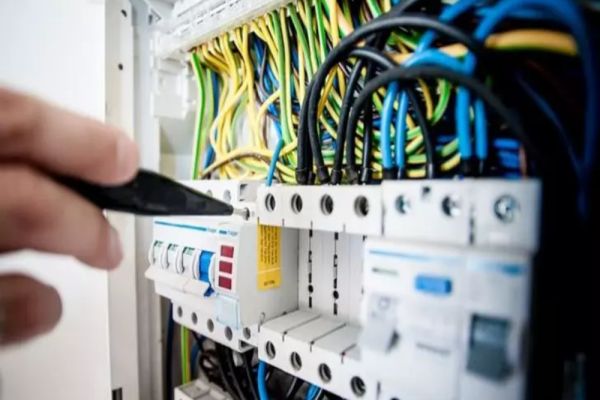  Alte 195.000 lei amenzi, aplicate furnizorior de energie de către ANPC, pentru facturi defectuoase, în întreaga țară