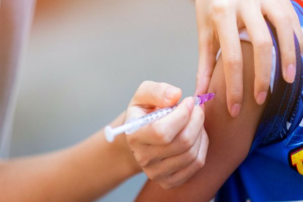 Prima tranșă de vaccinuri pediatrice va fi livrată în România