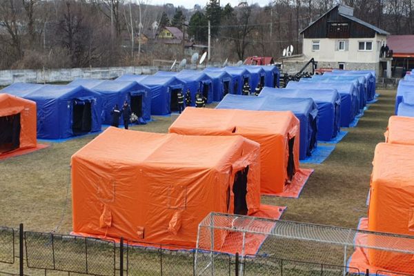 Tabere mobile, operaționalizate de IGSU în zonele de graniță pentru sprijinul refugiaților din Ucraina