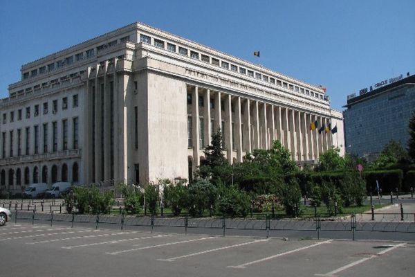 Noi proteste în fața Guvernului - Sindicaliștii organizează un miting important astăzi