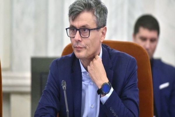 PNL a făcut scut în jurul lui Virgil Popescu. Reacția liberalilor după agresiunea lui George Simion