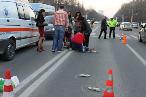 A ajuns la spital după ce a traversat strada prin loc nepermis