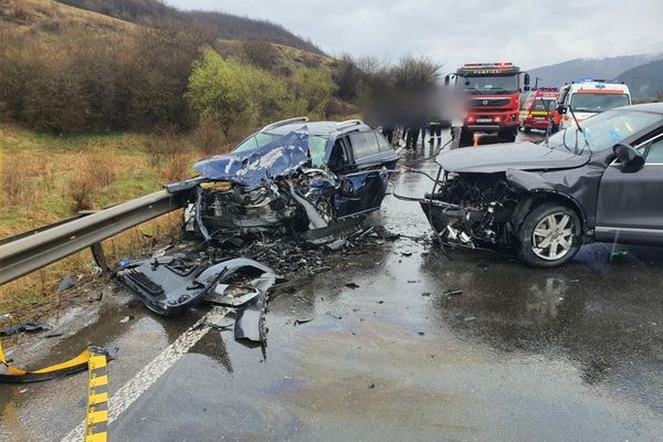 ACCIDENT cu victime încarcerate în județul Suceava