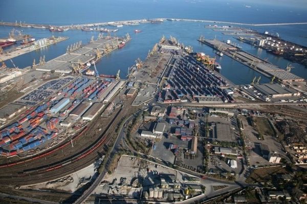 Romania isi consolideaza pozitia la Marea Neagra: Guvernul sprijina portul Constanta