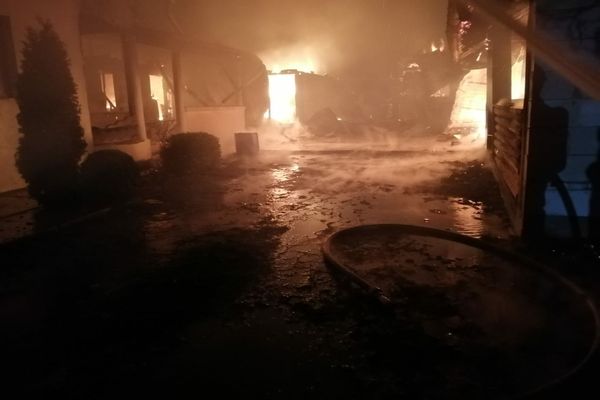 Casă salvată de pompieri! 