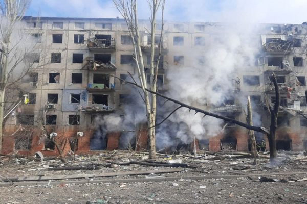 Război în Ucraina - Ziua 37 - Putin schimbă fronturile de luptă în Ucraina - Rușii își concentrează forța pe orașele cheie