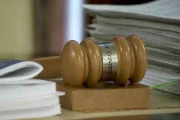 Senatul va numi, marți, un nou judecător la Curtea Constituțională