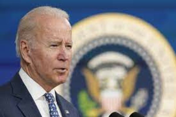 Biden, acuzații la adresa lui Zelenski: "Nu a vrut să audă" de avertismentele președintelui american în privința invaziei ruse