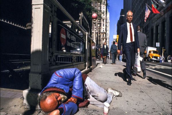 RECESIUNEA va lovi principalele economii ale lumii