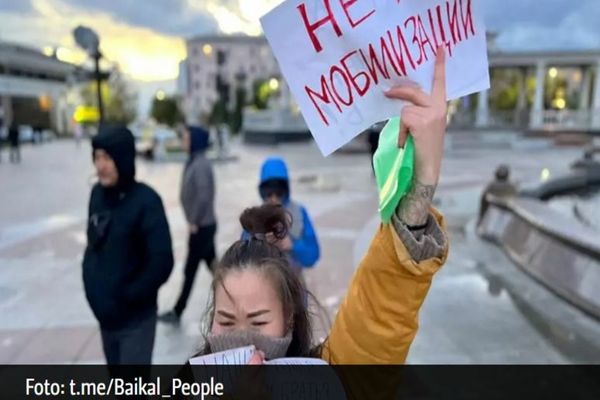 Sute de ruși, arestați pentru că nu vor să lupte pentru Putin. "Mobilizarea" a devenit "Înmormântarea"