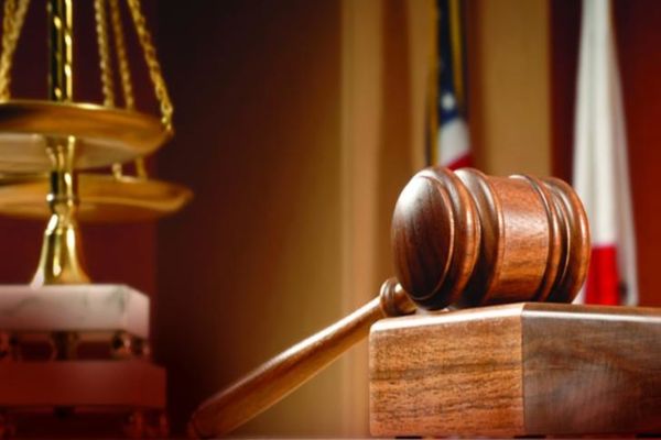 SCANDAL la dezbaterea legilor Justiției - Modificare RADICALĂ: Un judecător poate deveni procuror general al României