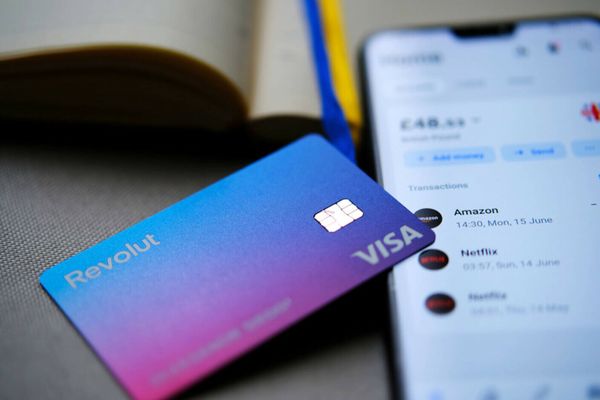 Revolut confirmă că a fost atacată de hackeri: datele a peste 50.000 de utilizatori, expuse