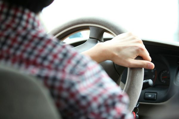 Autoritățile atrag atenția! Peste 450.000 de permise de conducere vor expira până la începutul anului viitor!