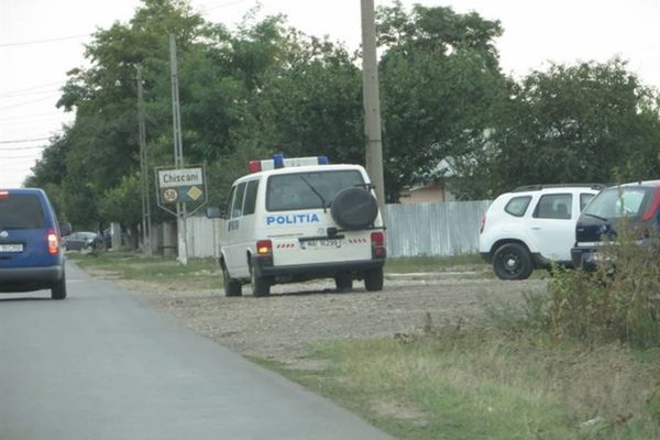 Mandat de executare a pedepsei închisorii, pus în aplicare de polițiști