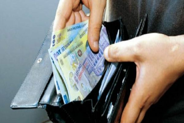 Salariul minim pe economie de 3.000 de lei - Sindicaliștii cer majorări de la 1 ianuarie de la Guvern
