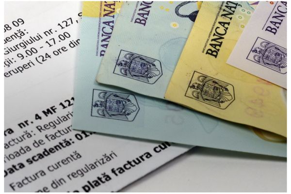 PNL: Ajutoare de 700 de lei pentru plata facturilor la energie - Românii vor primi voucherele sărăciei și în 2023