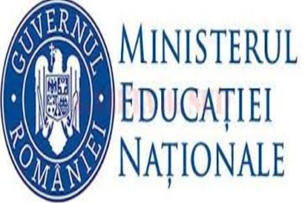 Ministerul Educației, amendat de CNCD cu 10.000 de lei pentru că a eliminat o bursă de ajutor social pentru elevi