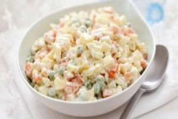 Cine a inventat salata de boeuf şi care e cea mai bună reţetă