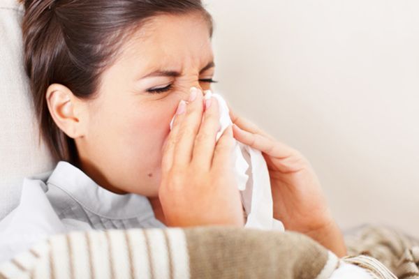 Cum scapi de răceală peste noapte. 7 metode simple