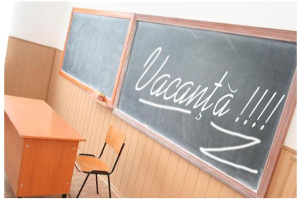 Calendarul anului școlar 2023-2024. Câte vacanțe vor avea elevii