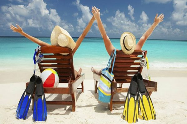 Bugetarii vor avea șase minivacanțe în 2023