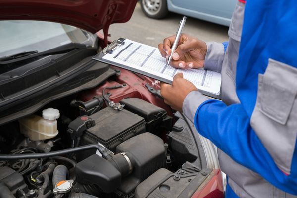 Modificări importante pentru ITP în 2023. Vezi cu cât s-au majorat tarifele și amenzile