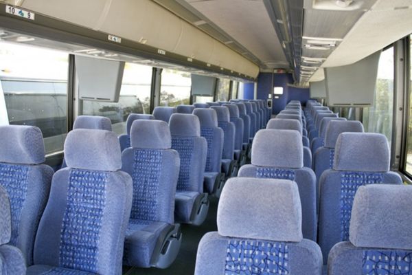 O femeie din Neamț a murit într-un autocar. Ea se întorcea din Germania