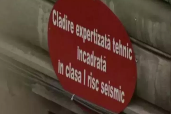 Bani de la Guvern pentru consolidarea școlilor: „Cele 118 şcoli încadrate în gradul 1 de risc seismic, o prioritate ”