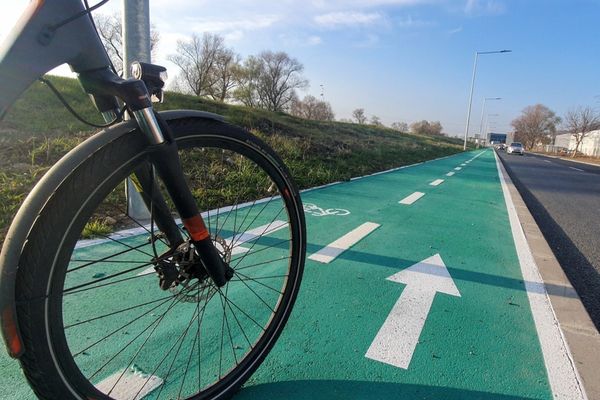 S-a semnat contractul pentru piste de biciclete în valoare de peste 40 de milioane de euro